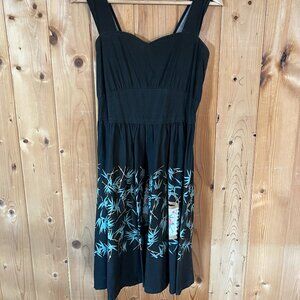 Vintage Size Medium Sweetheart Neckline Knee Length Black Patterned Dress